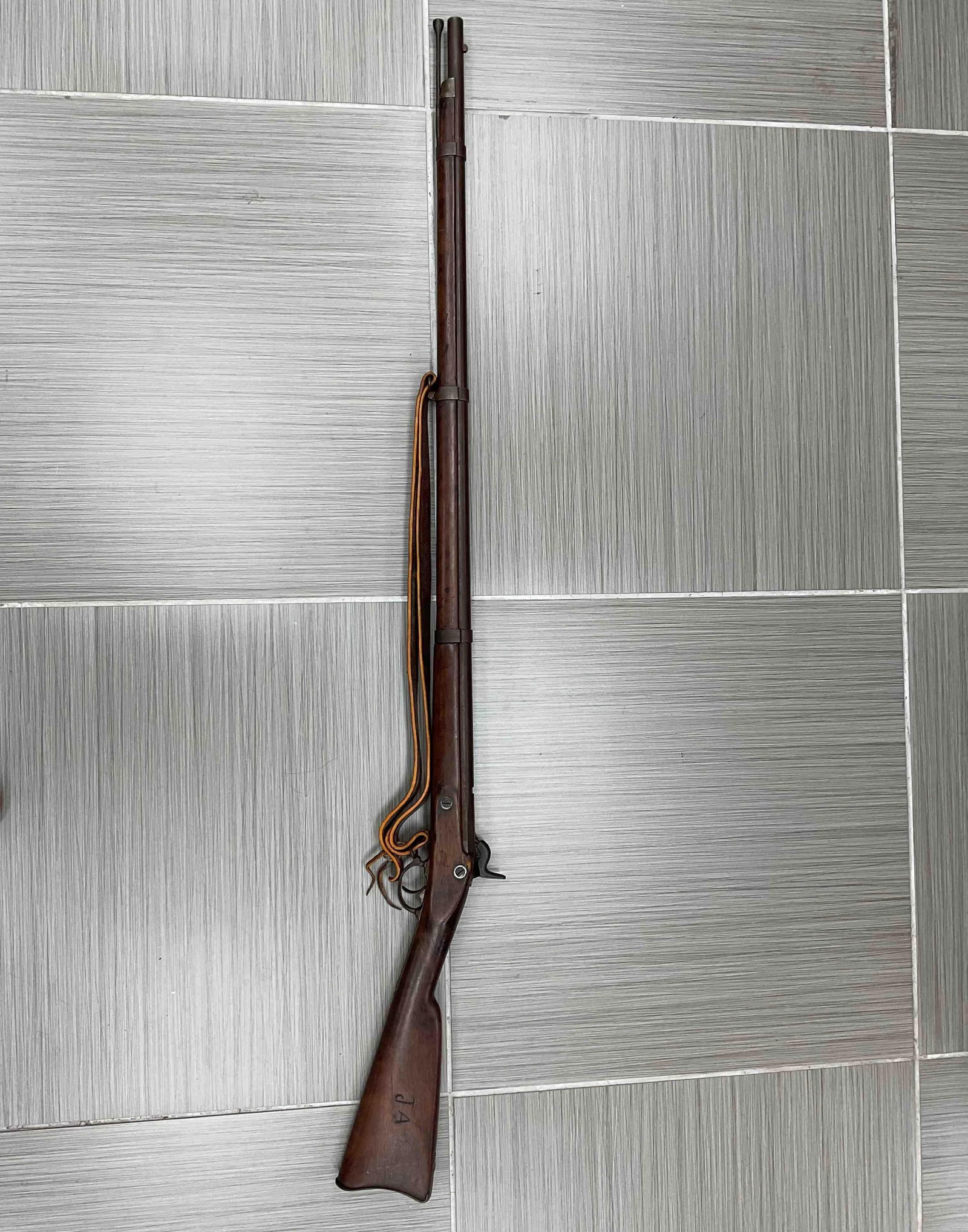 Vintage 1862 US Springfield rRfle: A vintage US Springfield rifle Dimensions: L57in W5in