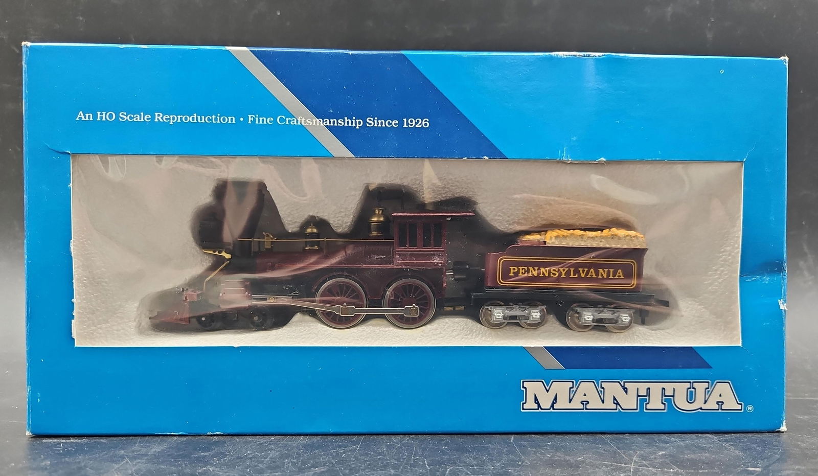 Mantua HO Scale Pennsylvania Steam Locomotive (1 of 2)