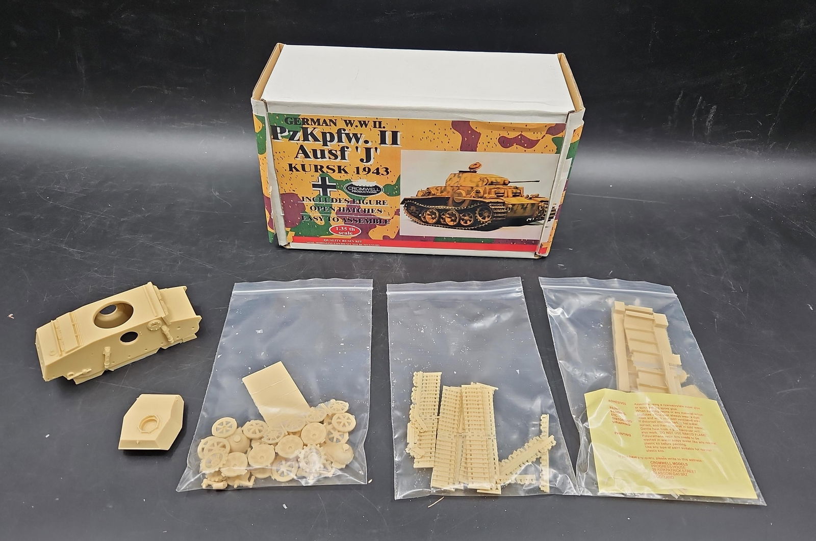 German WWII PzKpfw II Ausf J Tank Model Kit Kursk 1943 (1 of 3)