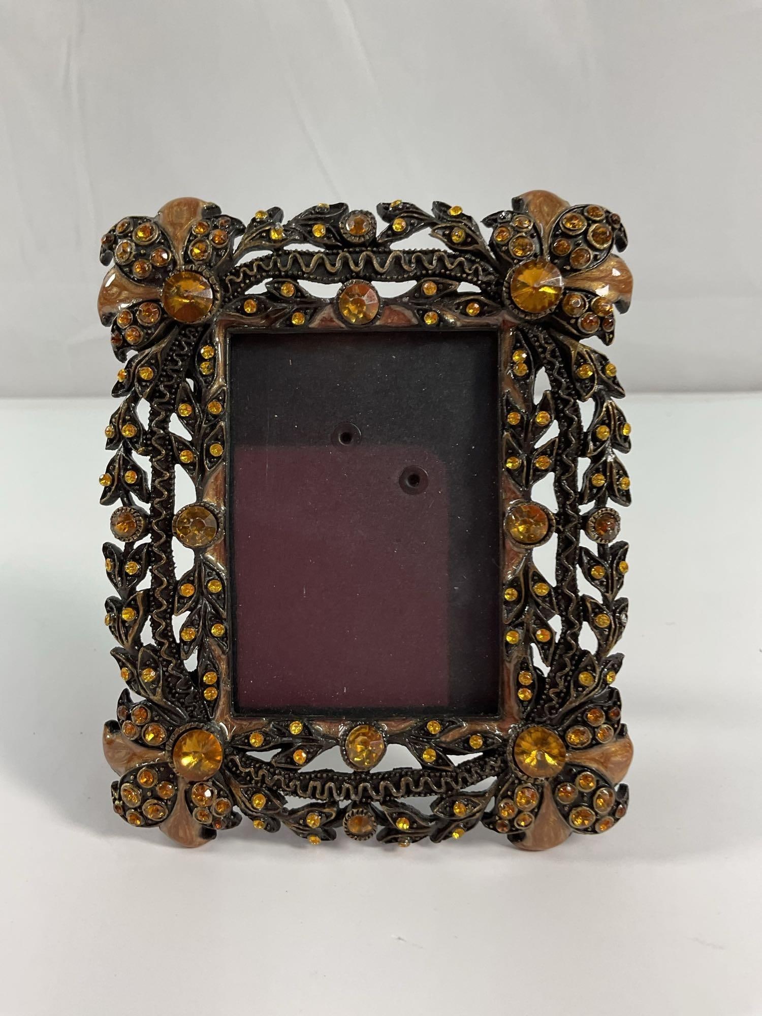 Ornate Gilt Filigree Picture Frame (1 of 2)