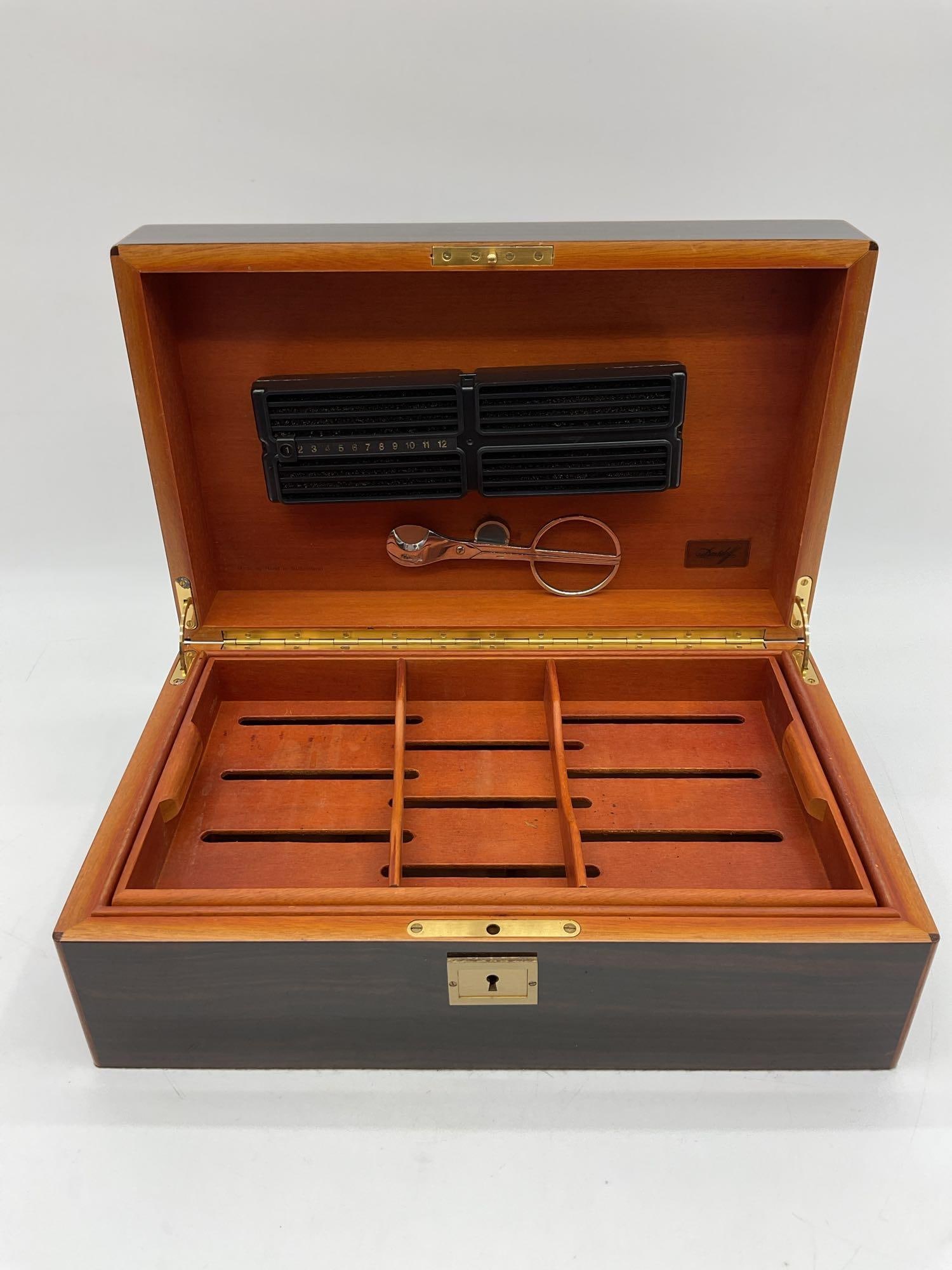 Wohl Davidoff High Gloss Wooden Humidor (1 of 4)