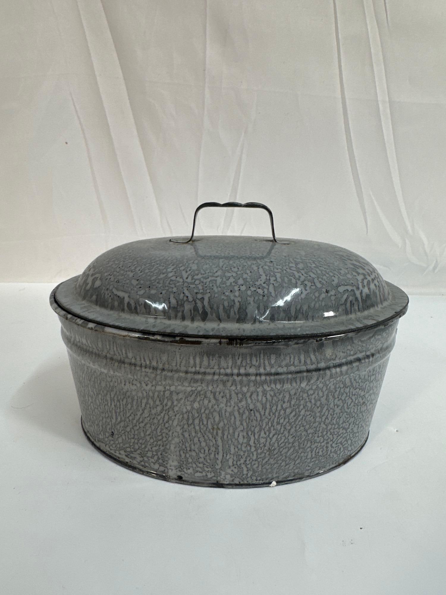 Oval Buttle Kettle or Carrier Mottled Grey  Graniteware- Box 1 - Photo 1 (1 of 5)