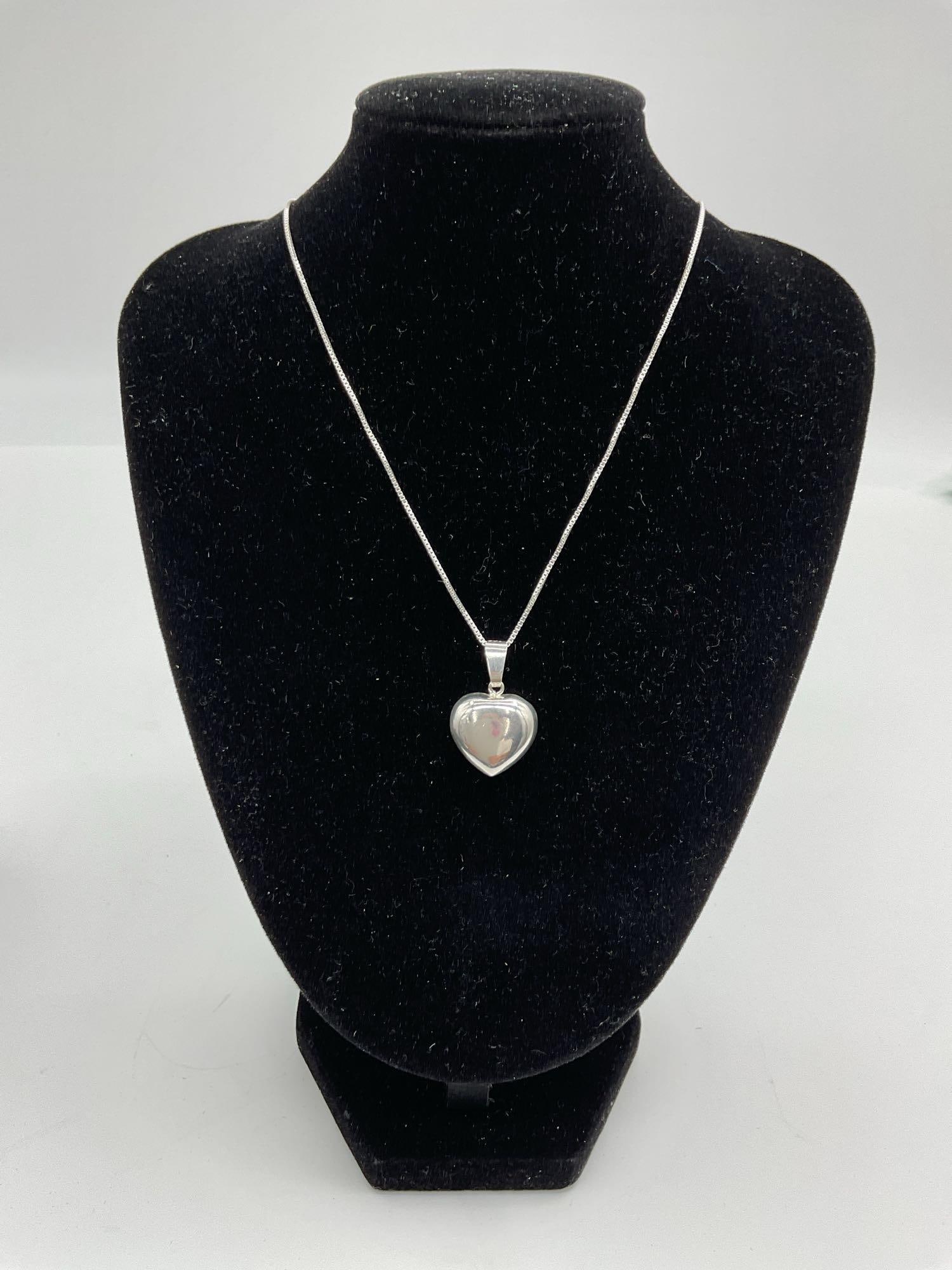 Sterling Silver 925 Heart Pendant & Earrings Set – 7.4g (1 of 4)