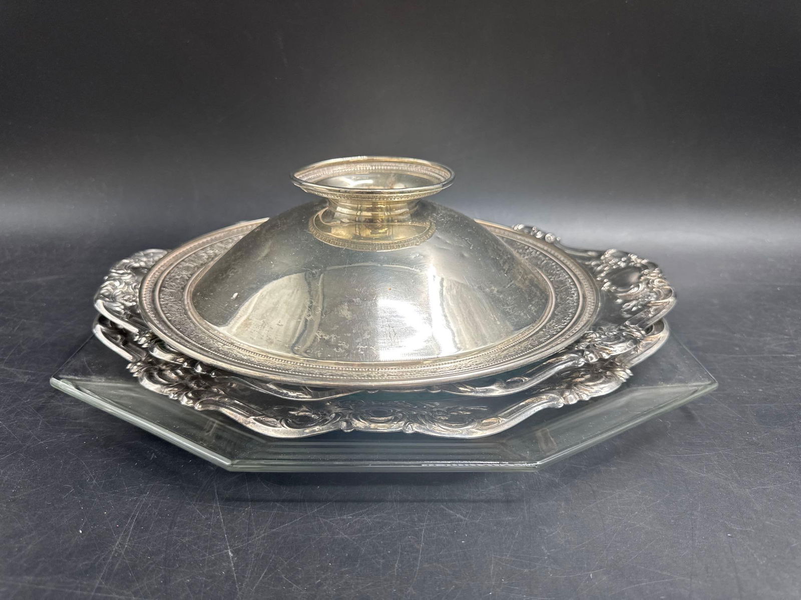 Mixed Lot of Silverplate and Glass Serving Trays (1 of 7)