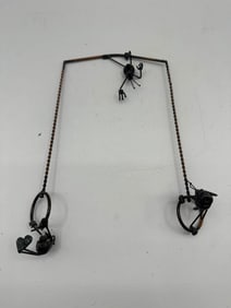 Metal Wire Sculpture – Tightrope Walkers