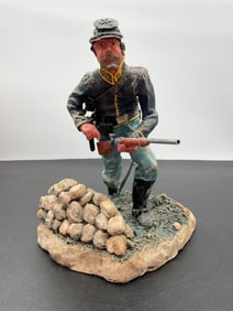 Union Infantry Soldier Behind Barricade – Civil War Figurine
