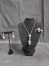 Vintage Silver Tone Jewelry Set: Necklace, Brooch, Earrings