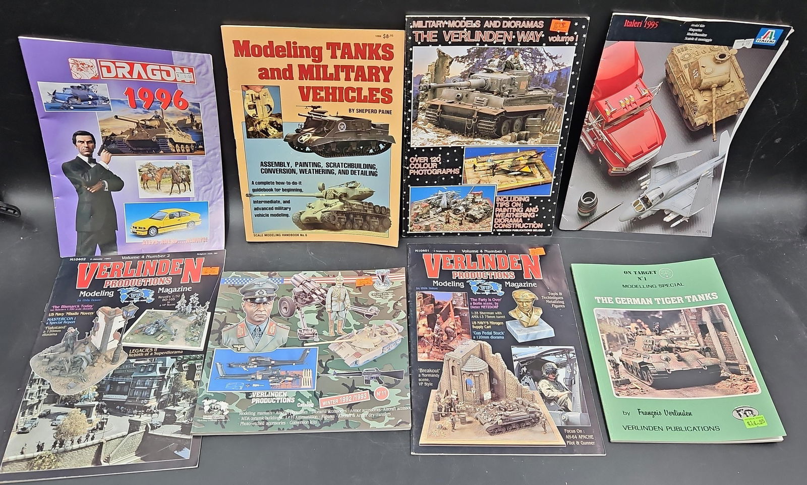 Lot of Model Tank and Military Vehicle Reference Books and Magazines (8 Pieces) (1 of 2)