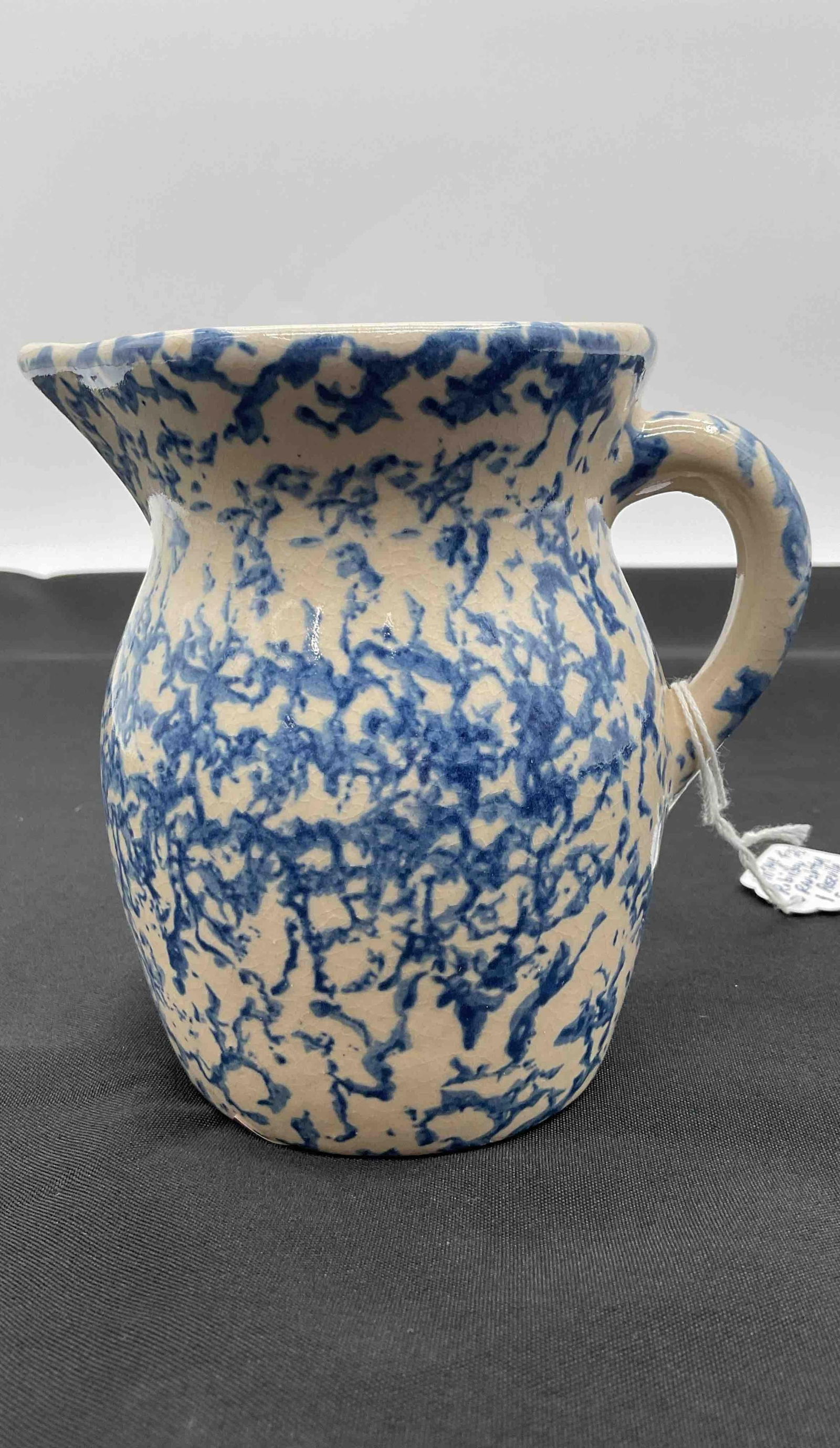 Robinson Ransbottom Blue Spongeware Pitcher. (1 of 5)