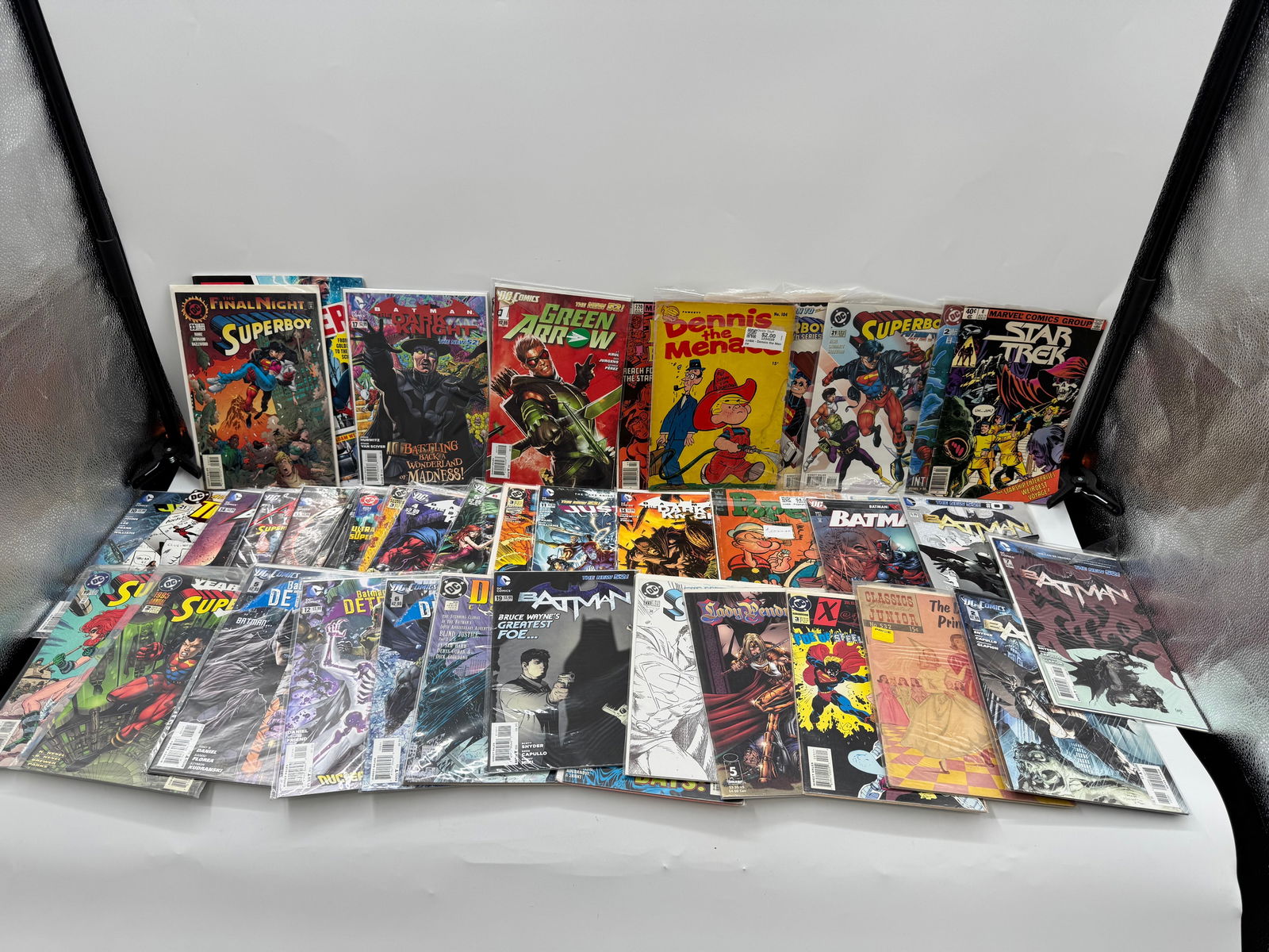 Mixed Lot of Comic Books - DC, Marvel, and More (1 of 4)