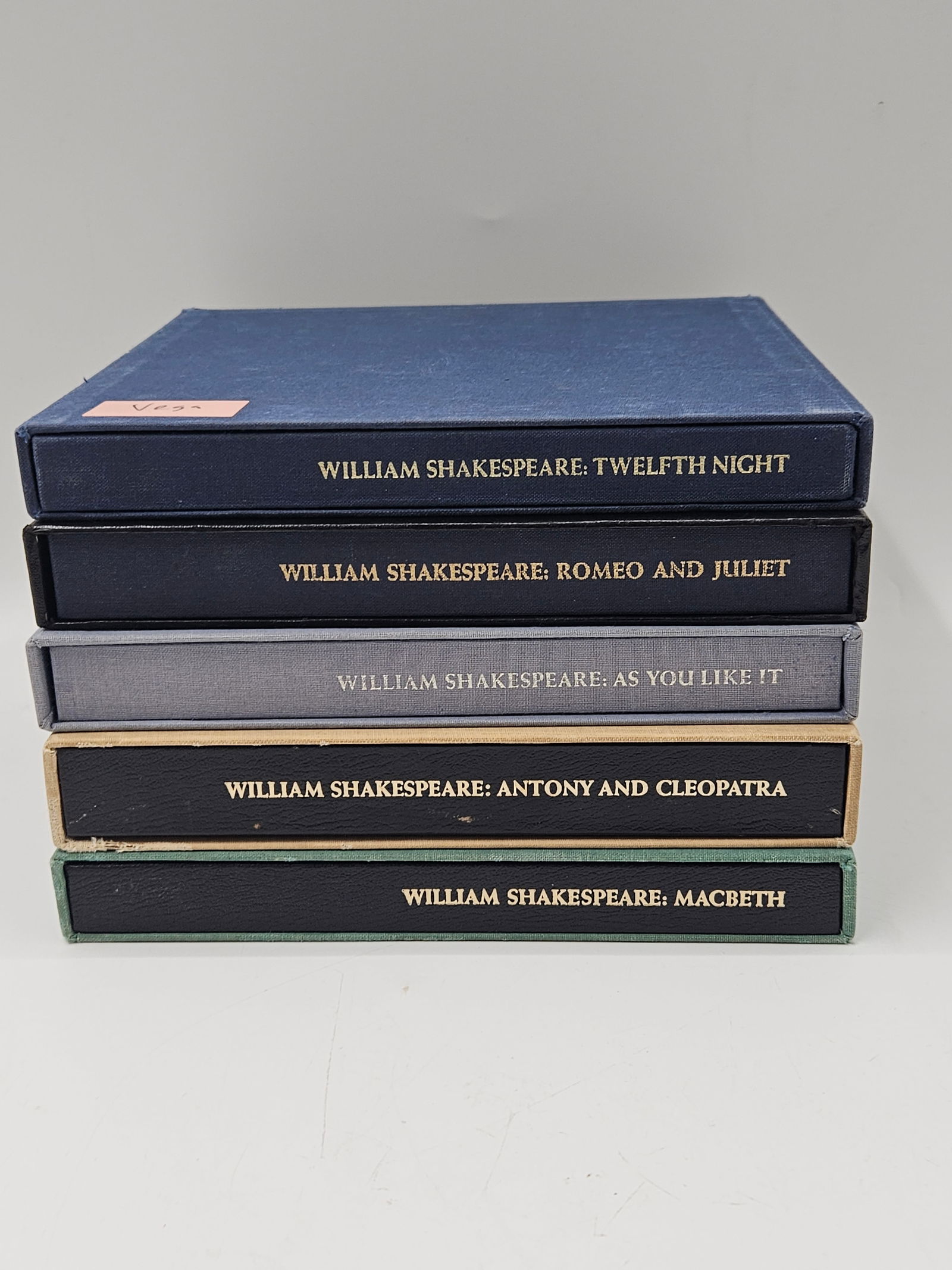 Set of 5 William Shakespeare Plays in Slipcases (1 of 13)