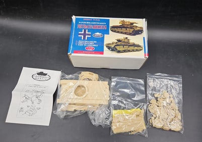 Cromwell Productions Panzerkampfwagen Neubaufahrzeug Model Kit