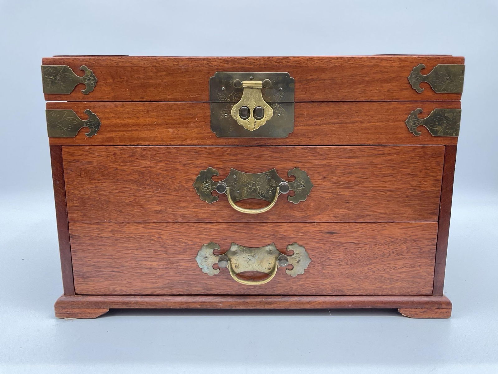 Vintage Noritake Wooden Flatware Box with Silver Utensils (1 of 5)