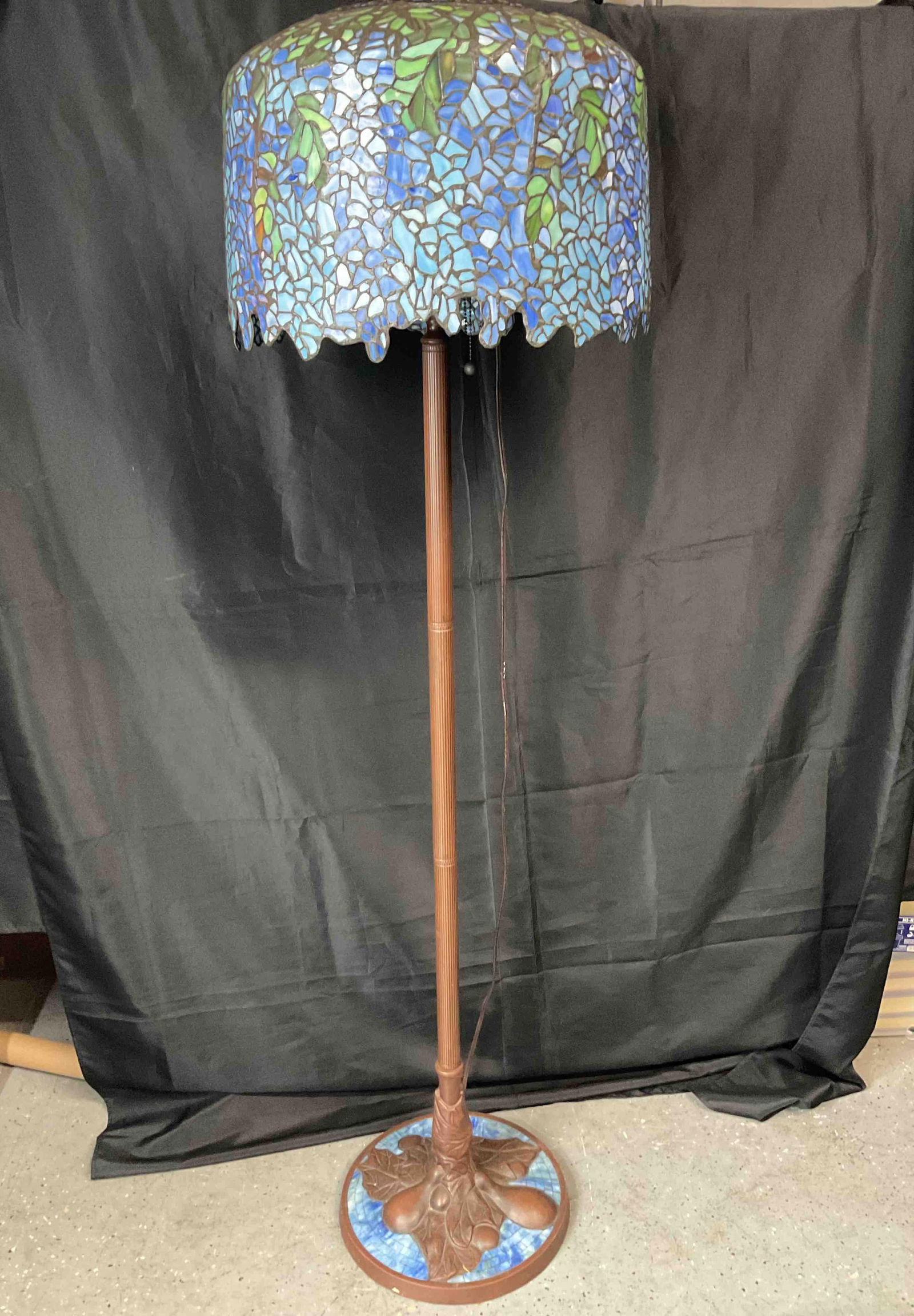 Tiffany Style Stained Glass Floor Lamp (1 of 6)