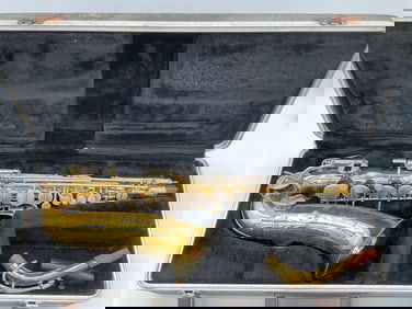 Selmer Bundy II Alto Saxophone with Original Case