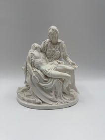 Michelangelo's Pieta, Franklin Mint Bisque Porcelain, 1989