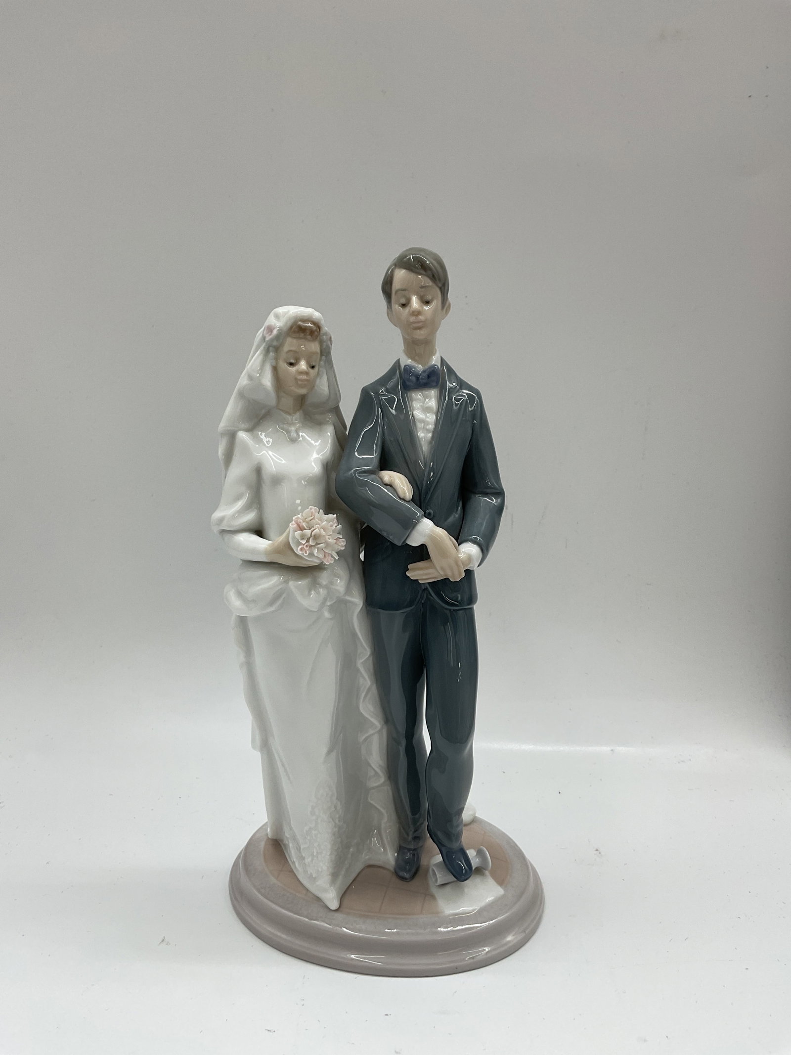Mazel Tov Bride and Groom Figurine by Lladro (1 of 6)