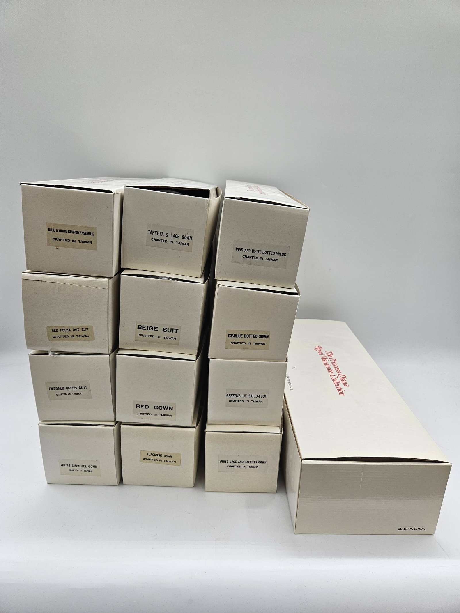 RARE The Princess Diana Royal Wardrobe Collection by The Danbury Mint (1 of 20)