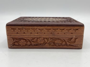 Hand-Carved Wooden Trinket Box with Inlaid Floral Motif