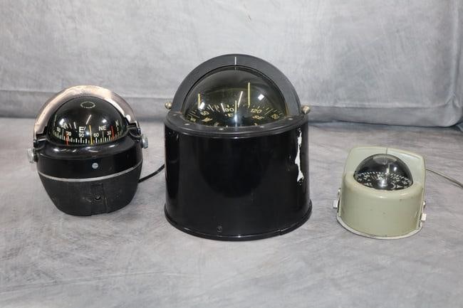 Vintage Ship Compass: A set of 3 assorted ships compasses. Dimensions: H:3in to H:8in