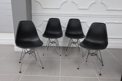 Herman Eames Eiffel Side Chair Black - Set of 4