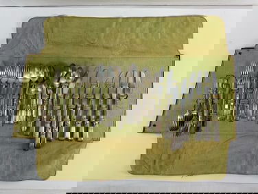 Washington Forge Antique Silver-Plated Flatware Set