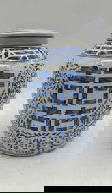 Blue and White Chinese Porcelain Ginger Jar with Lid