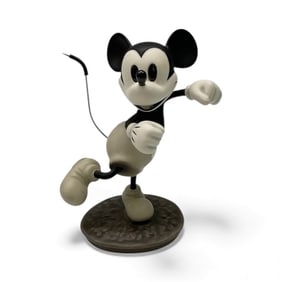 Walt Disney Classics Collection "The Delivery Boy"  MIckey Mouse Figurine