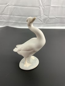 Lladro Porcelain Figurine – Elegant Swan