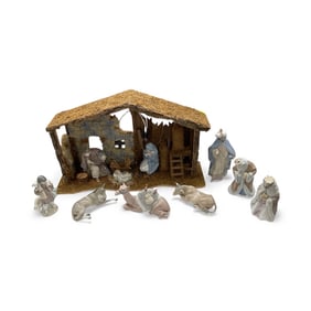 Lladró Nativity Set with Figures and Stable