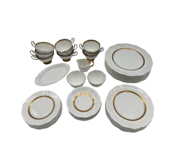 Royal Albert Bone China Dinnerware Set with Gold Trim – Plates, Cups & Serving Pieces, England