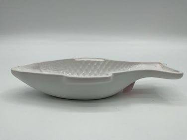 White Ceramic Fish-Shaped Serving Dish