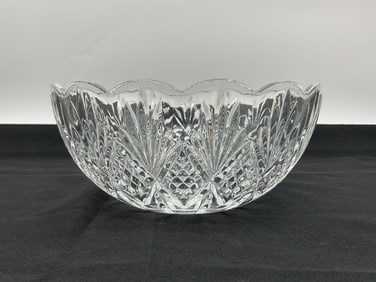 Scalloped Cut Crystal Bowl with Fan and Crosshatch Design