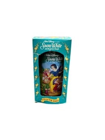 Disney Snow White Collectible Figurine in Original Box – Classic Fairytale Decor