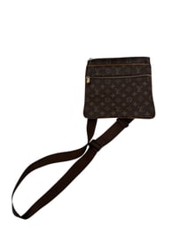 Louis Vuitton Monogram Canvas "Sac Plat" / Square Handbag