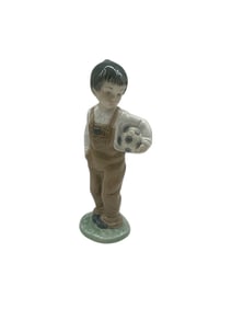Nao by Lladro Wanna Play Porcelain Figurine 1068