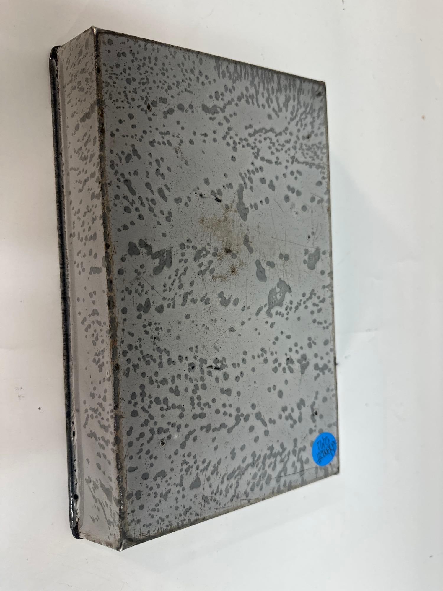 Antique Rectangular Bread Pan Grey Medium Mottled Envelope Ends - Box 1 - Photo 2 - 4