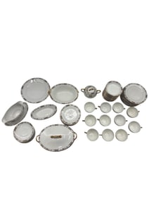 65 piece Noritake Dinner set