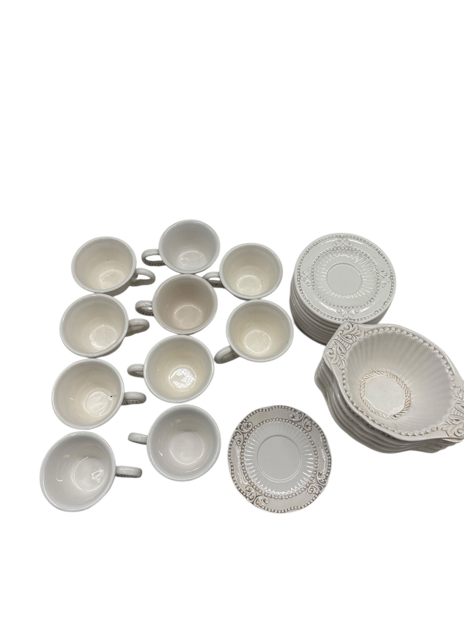 27 piece Baum Brothers Bianca Dinner set (1 of 5)