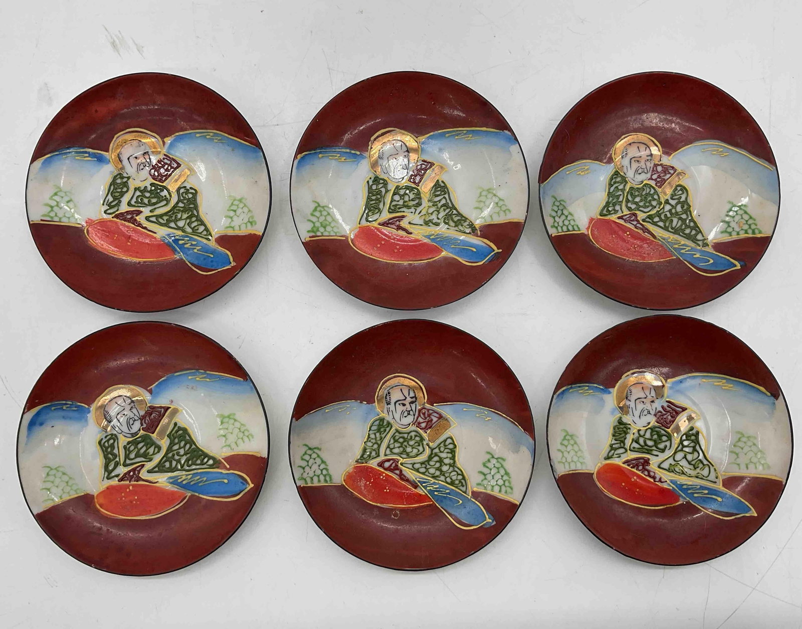 Vintage Japanese Saucers: Set of vintage japanese saucers Dimensions: Diameter 4in each