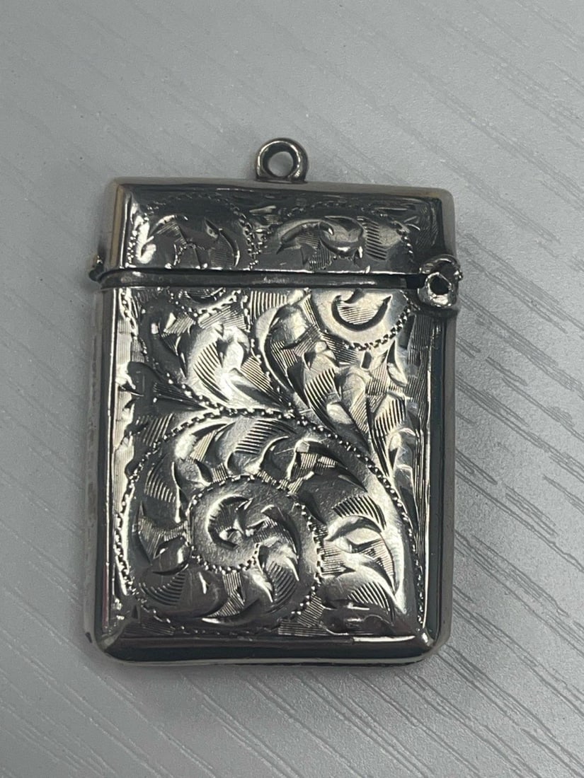 S.M.L. Antique sterling silver vesta case (match safe) (1 of 5)