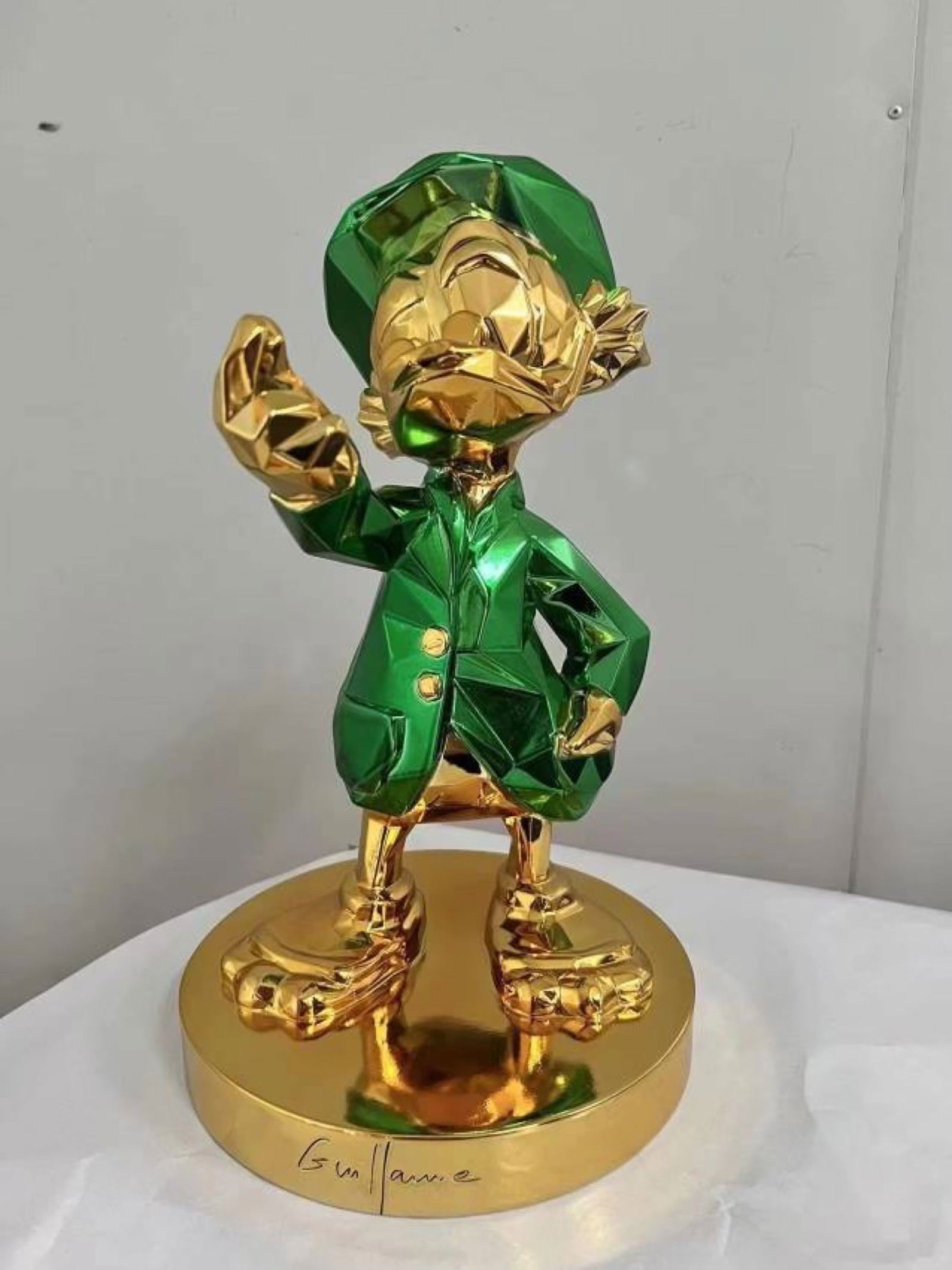 GUILLAUME (b. 1984), The Scrooge (Green and Gold Edition), Contemporary Pop Art Sculpture: Description This exceptional, handmade sculpture is titled 