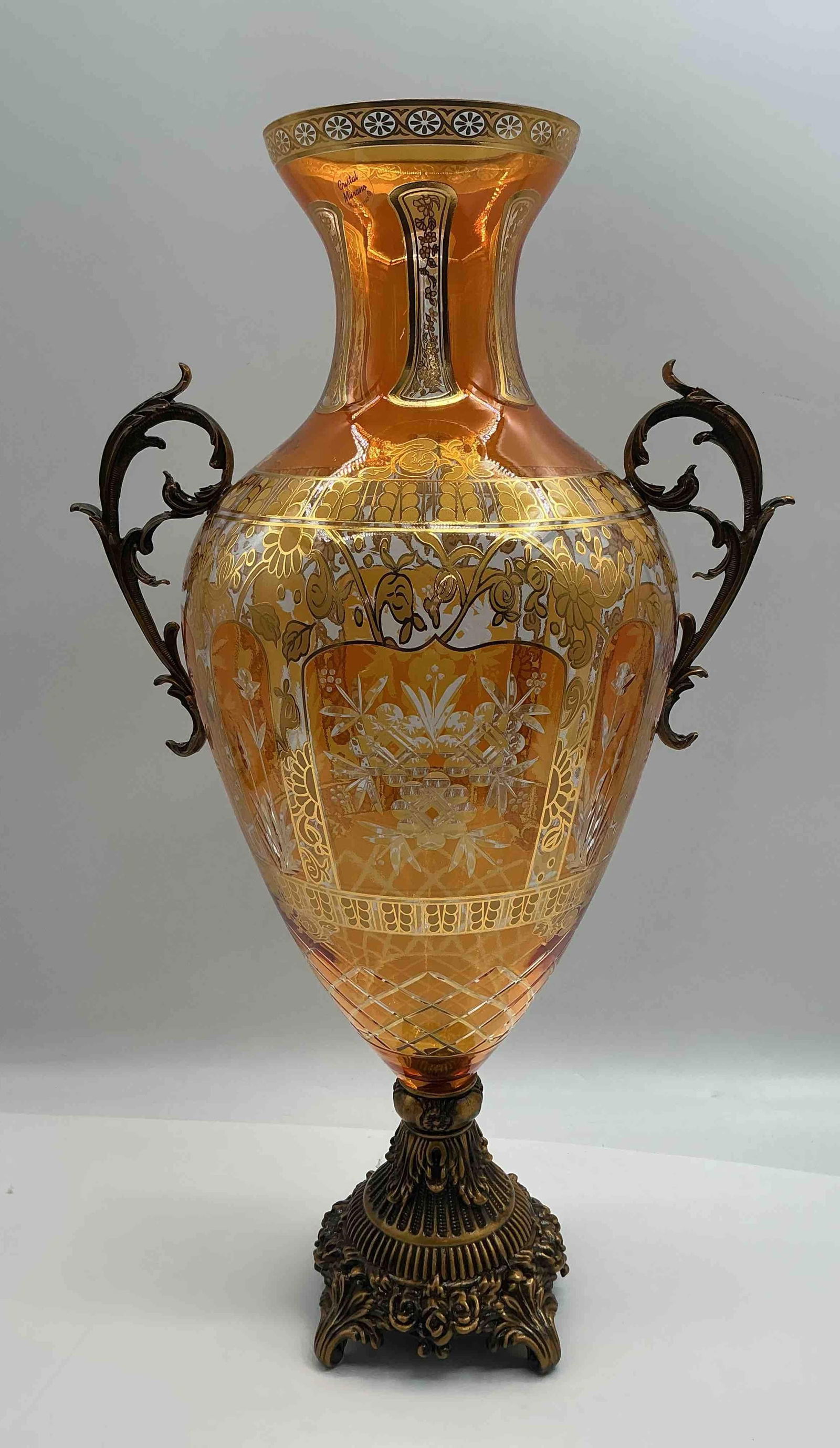 Cristal Line Murano Style Handcrafted Glass Vase with Metal Base (1 of 11)