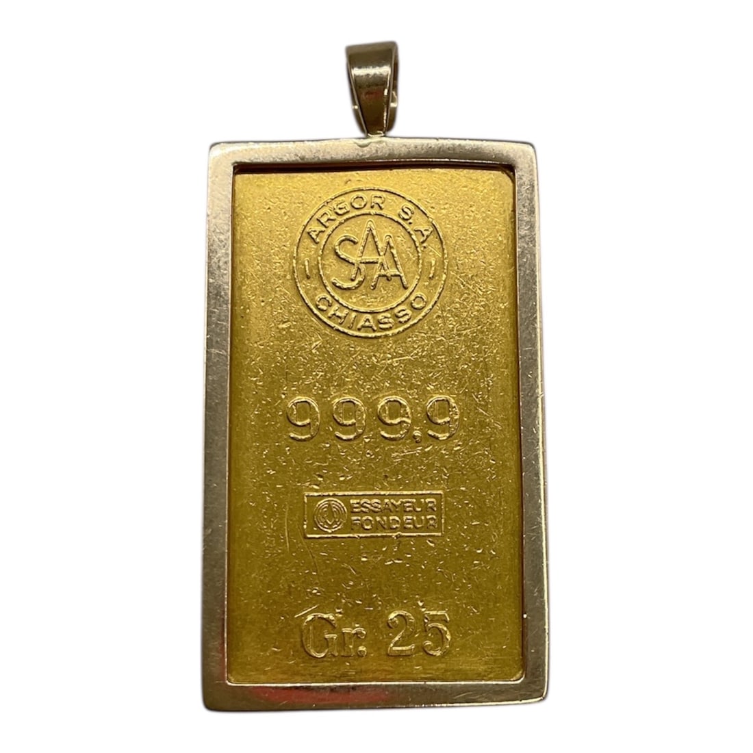 Argor SA Chiasso 25 Gram Fine Gold Bar Pendant: This investment-grade gold bar pendant features a 25 gram fine gold bar produced by Argor SA of Chiasso, Switzerland. The bar is clearly stamped Gr. 25, 999.9, and Essayeur Fondeur, along with the