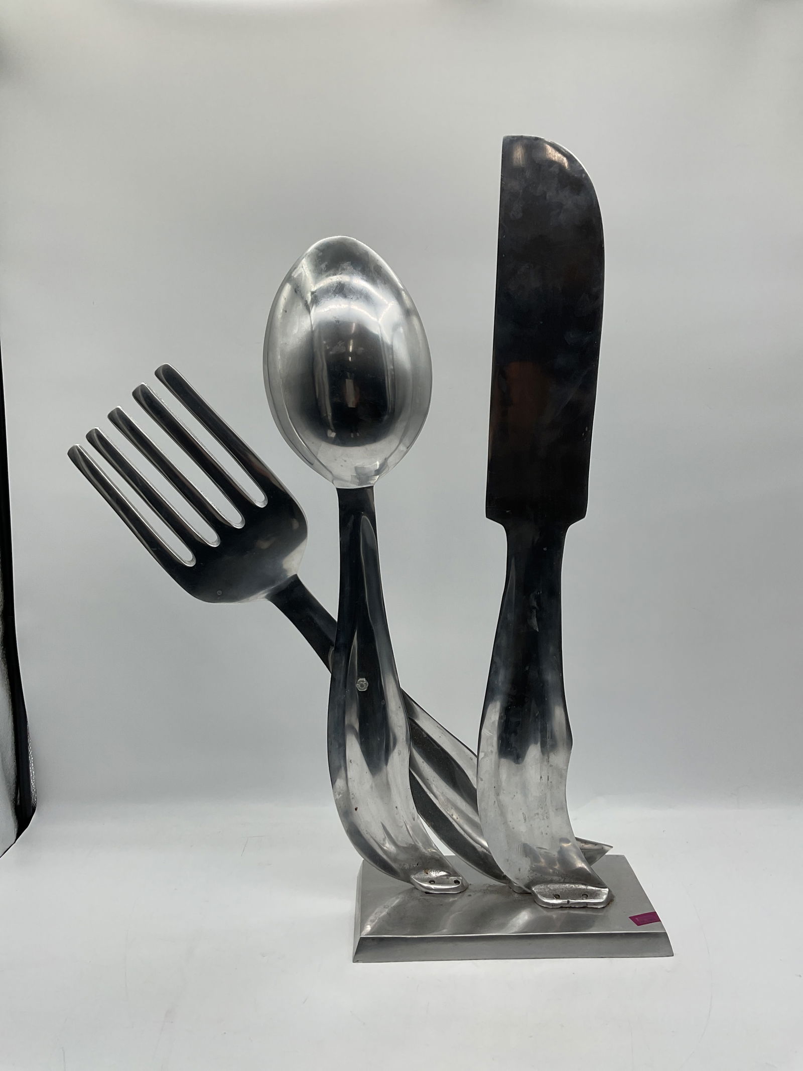 Metal sculpture (1 of 4)