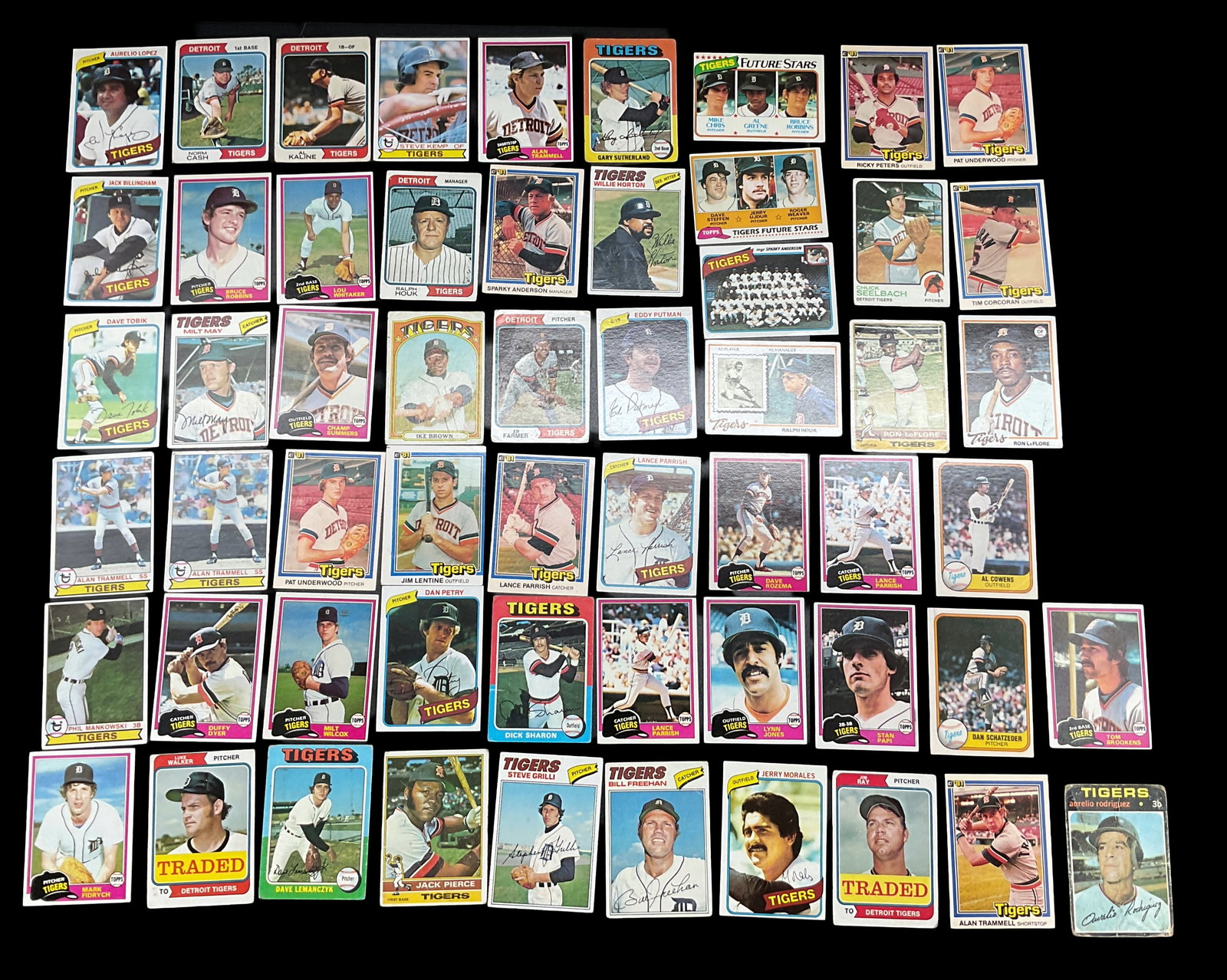 Detroit Tigers Vintage and Modern Baseball Card Collection (1 of 2)
