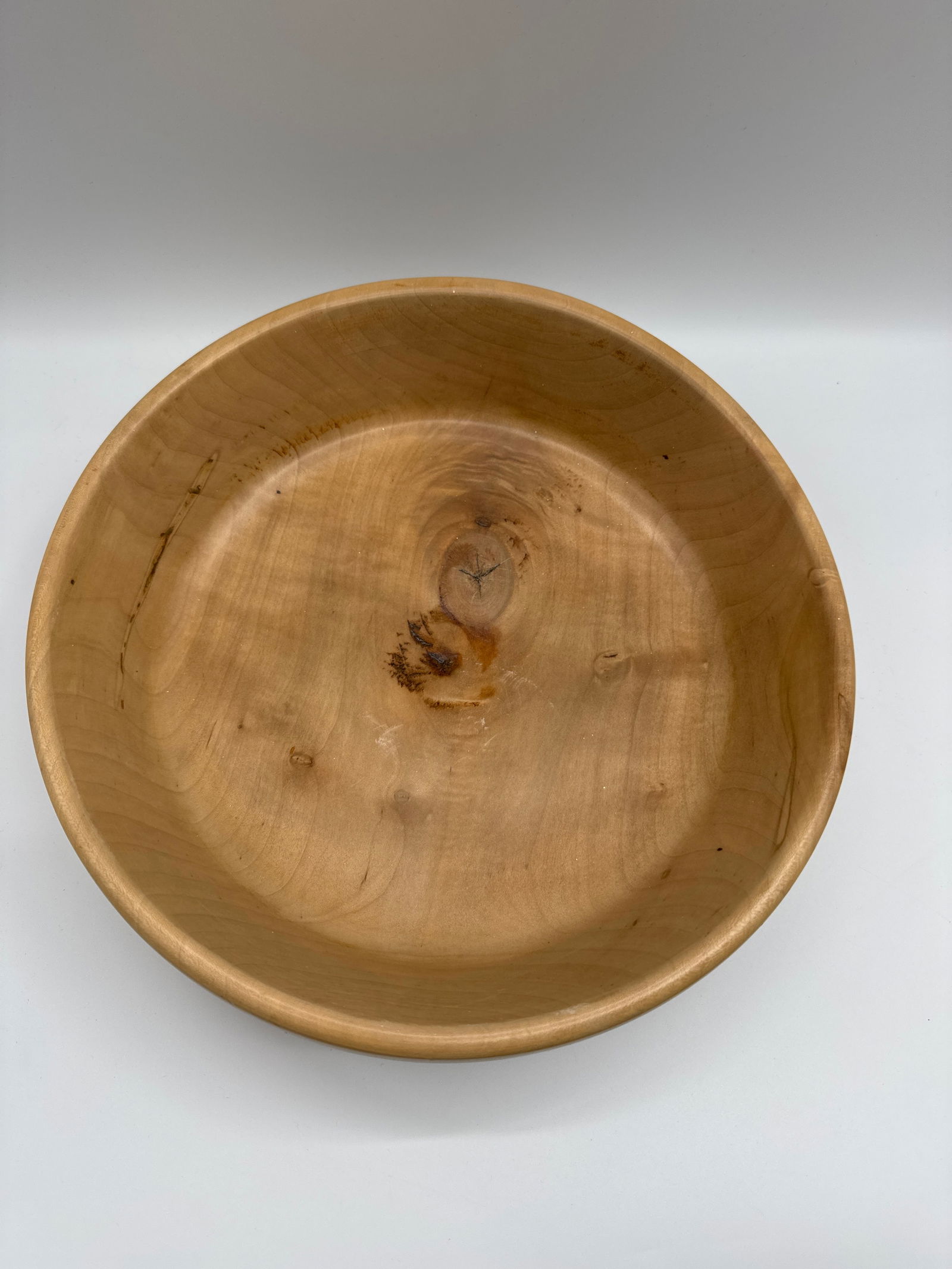 Turned and hand carved solid circular wood bowl, Signed Tate Walls, 1999 (1 of 4)