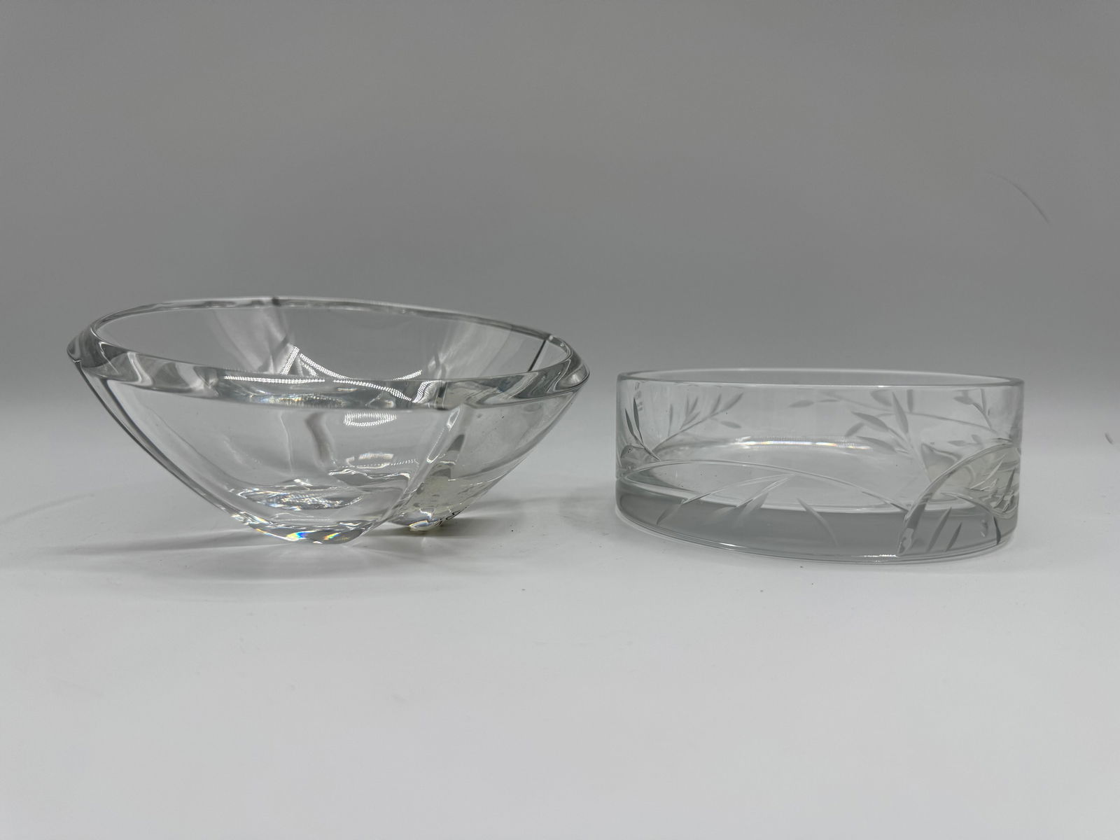 Two Etched Glass Bowls (1 of 4)