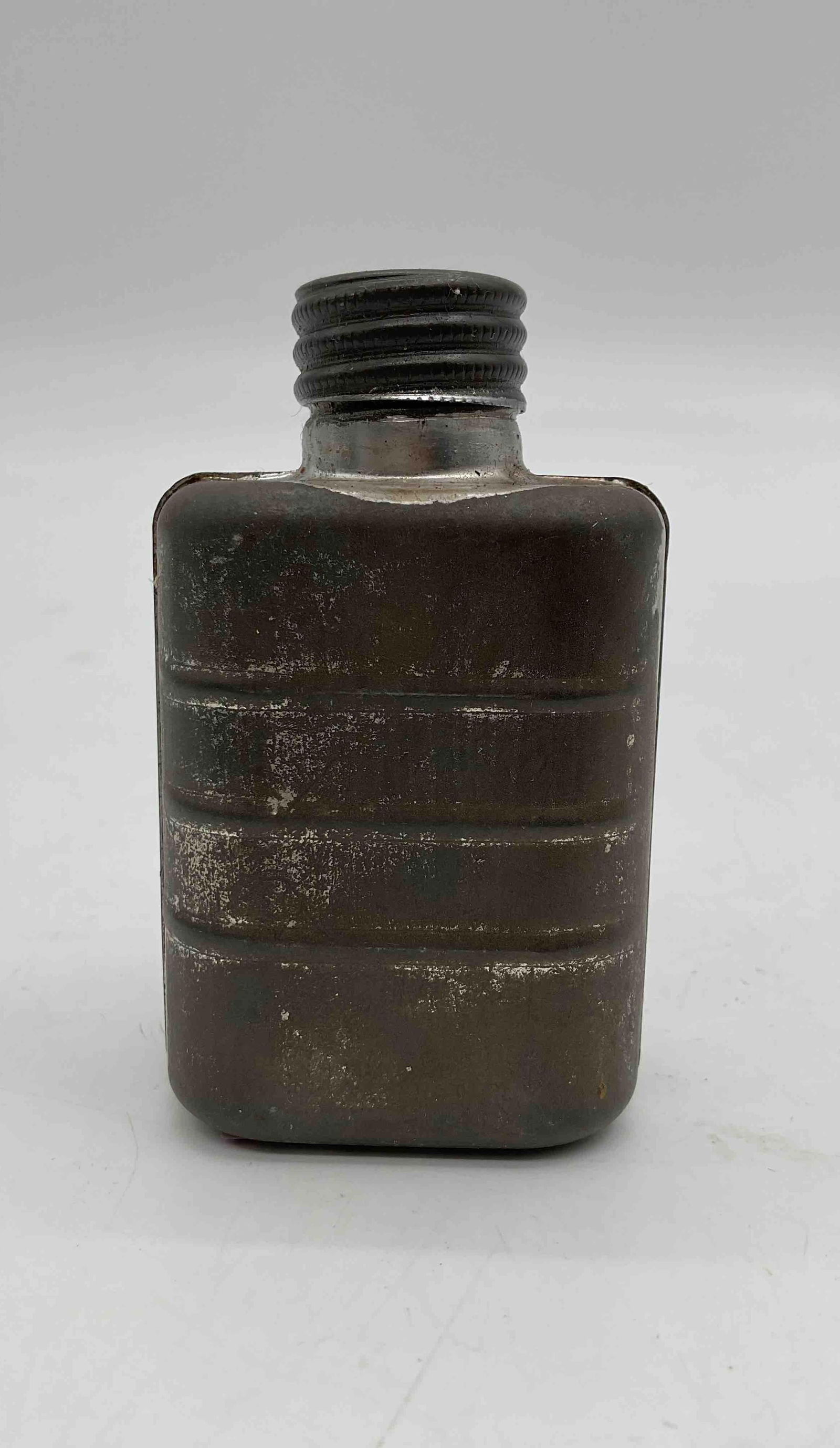 Vintage Military Metal Canteen Flask (1 of 4)