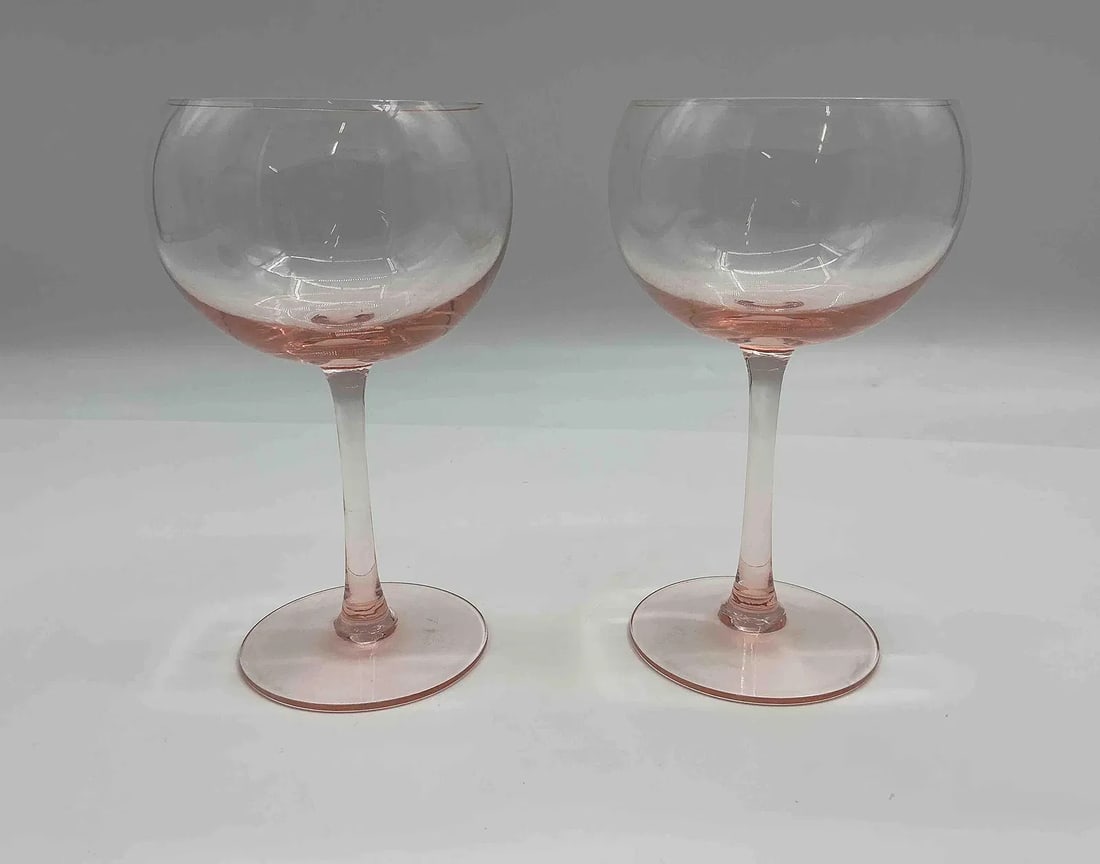 Pair of Murano Blush Pink Coupe Glasses (1 of 4)